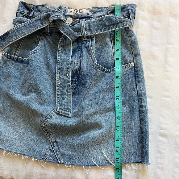 Free People East of Eden Medium Wash Denim Belted Mini Skirt US 25 EUC - Picture 5 of 9